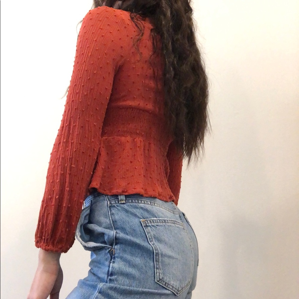 Cropped Blouse - Picture 3 of 9